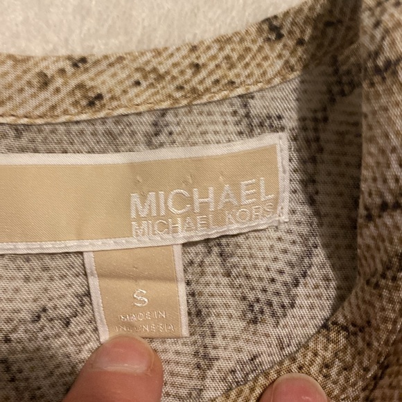 Michael Kors Snake Print Short Sleeve Blouse. Zip Back. Sz. S - Picture 5 of 9